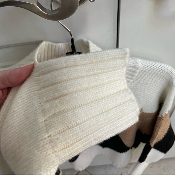 NWT Express Argyle Knit Recycled Polyester Cropped Long Sleeve Mock Neck Sweater - Picture 4 of 11